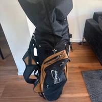 sacca da golf con 8 mazze