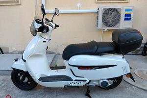 Scooter Keeway sixties 300i