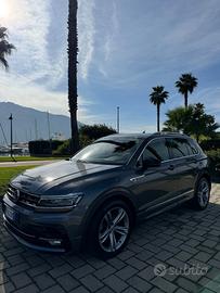 Volkswagen Tiguan R-LINE 2.0 TDI 150 cv DSG