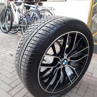 Pneumatici con cerchi in lega per BMW 320