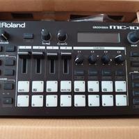 Roland mc 101