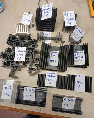 dissipatori per transistor o Integrati 