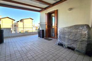 FOSSO' - CENTRALISSIMO QUADRILOCALE CON TERRAZZONE