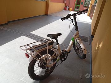bicicletta elettrica pedalata assistita 