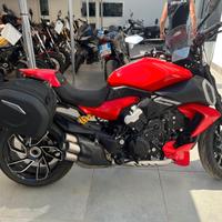 Ducati Diavel V4 - 2024