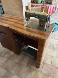 Macchina da cucire Wilson a pedale vintage