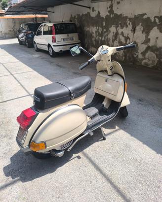 Vespa P150X