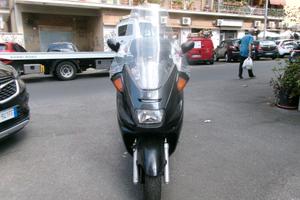 Yamaha Majesty 250 FUNZIONANTE E MARCIANTE