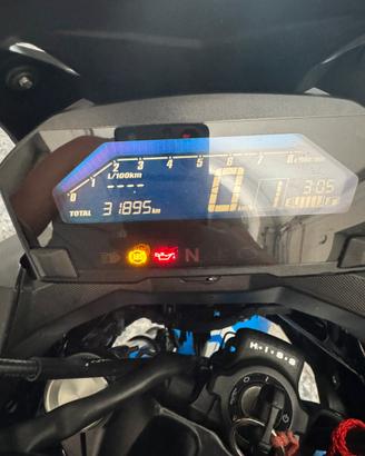 honda nc 750x con cambio manuale