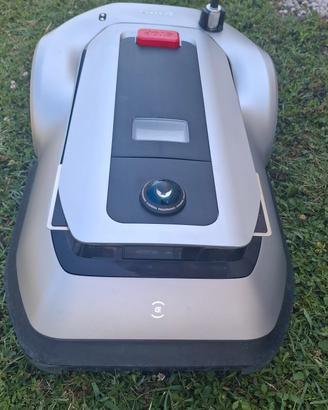 robot taglia erba ecovacs