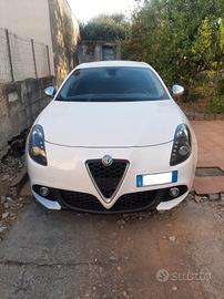 Fari Alfa Romeo Giulietta con lenticolari Bi-led