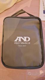 Sfigmomanometro digitale