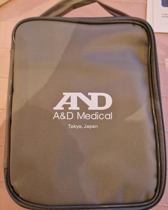 Sfigmomanometro digitale