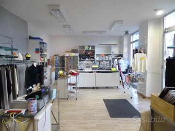 NEGOZIO A ALESSANDRIA