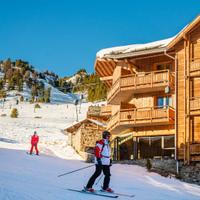 Due Baite: accanto piste da sci. in Valtellina