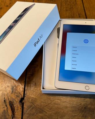 iPad Air 2 wifi + CELL 32 GB space grey