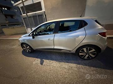 Auto Renault clio 1.5 diesel