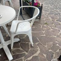 Tavoli e sedie