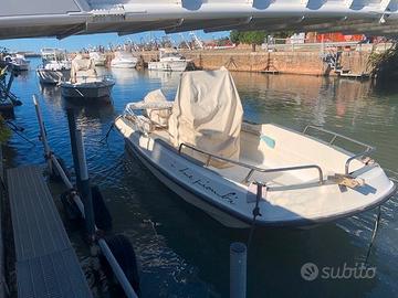 Barca con motore Yamaha 40/60