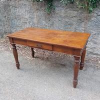 Tavolo antico in ciliegio