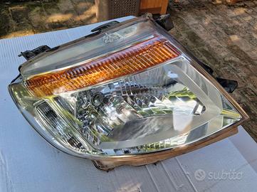 FANALE  ANT. DX FORD RANGER + PARASASSI ANT. SX