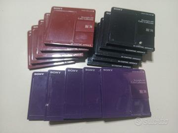 Lotto 1, n.15 minidisc Sony Color Collection 74