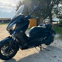 X-MAX 400 abs (Akrapovič)