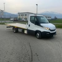 Carroattrezzi iveco daily