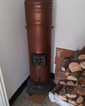 Stufa caldaia in rame antica ma funzionante