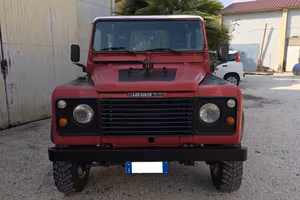 Land Rover Defender 90 2.5 TD (19J) - Autovettura