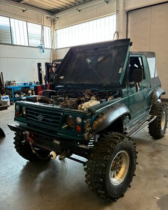 Suzuki Samurai
