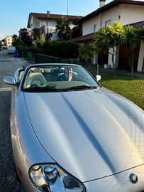 Jaguar xk8 MY 2001 convertible 