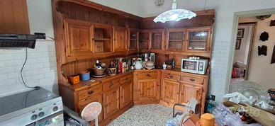 Mobile cucina taverna
