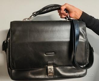 Borsa ventiquattrore pelle Piquadro con tracolla