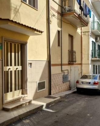 Appartamento di 123 m² con 4 locali e box auto a C