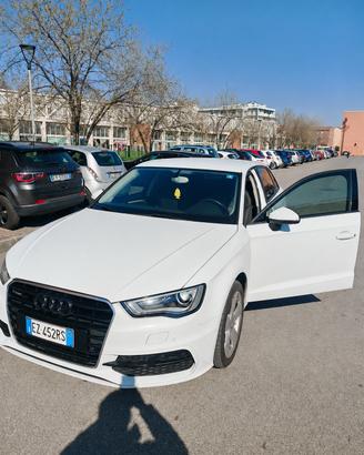 Audi A3 Sportback 1.4 g-tron Ambition 2015 Metano