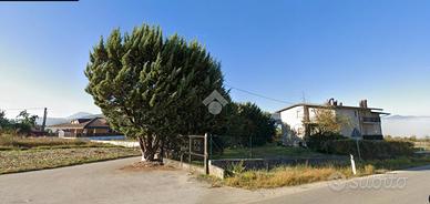 4 LOCALI A AVEZZANO