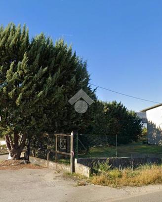 4 LOCALI A AVEZZANO