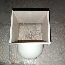 Nido esterno per canarini in plastica