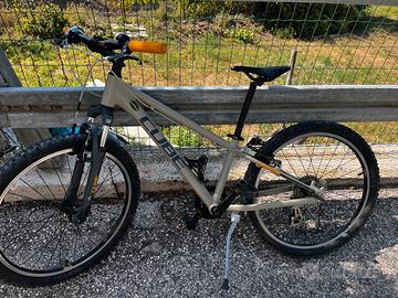 Mountain bike CUBE