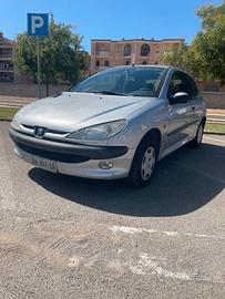 Pegeout 206 75cv