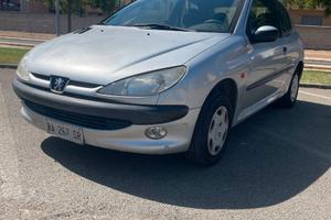 Pegeout 206 75cv