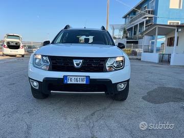 Dacia duster 4x4 - carplay