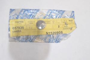 VITE GHIERA MOZZO ANTERIORE VESPA PIAGGIO 057935