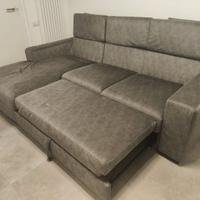 Divano letto Poltronesofà con contenitore e poggia