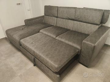 Divano letto Poltronesofà con contenitore e poggia