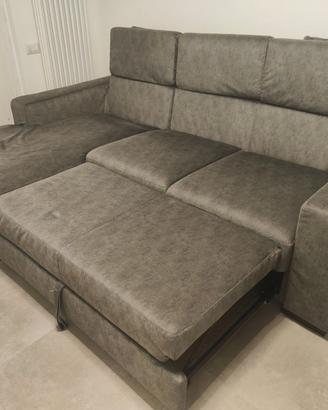 Divano letto Poltronesofà con contenitore e poggia