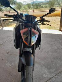 Ktm 1290 superduke r