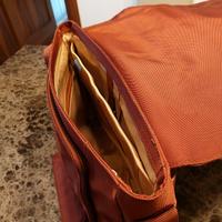 Borsa Piquadro in pelle con tracolla