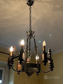 Lampadario in ferro battuto